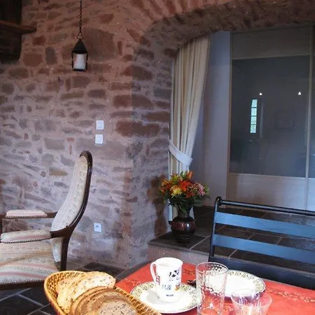 فندق مبيت وإفطار Domaine Sermet Calmels-et-le-Viala